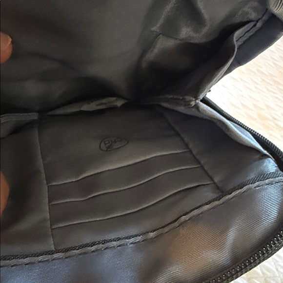 Travelon Dark Gray Anti-Theft Belt Travel Bag. 7.5” x 5” Brand New. - Picture 3 of 11